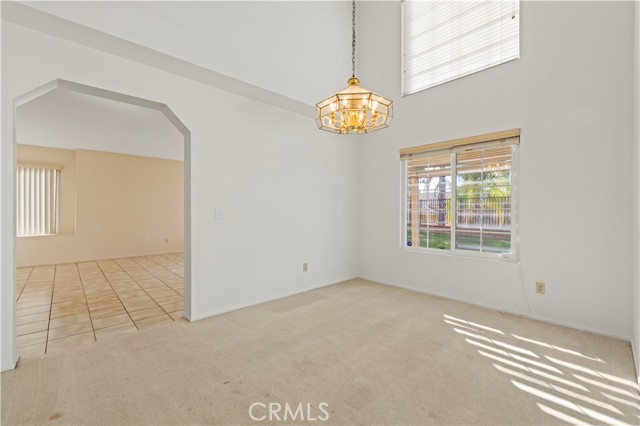 27668 Lonestar Place, Castaic CA: https://media.crmls.org/medias/b1302086-422a-474e-8ad5-a9f64856cac8.jpg