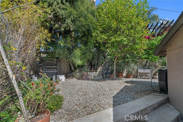 3611 Loosmore Street, Los Angeles CA: https://media.crmls.org/medias/b1302c74-2283-43e8-9e2c-9775158635d4.jpg