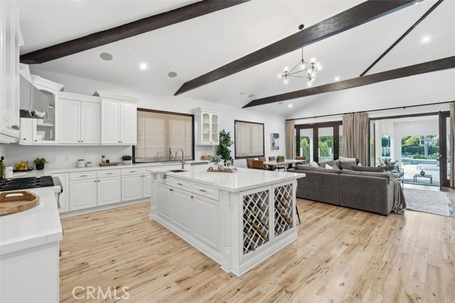 22953 Oxnard Street, Woodland Hills CA: https://media.crmls.org/medias/b1305b7d-c2bf-4820-8fa3-f9a001104181.jpg