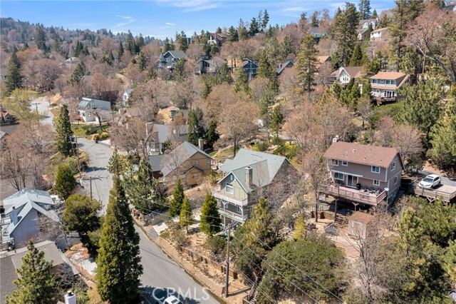 Detail Gallery Image 52 of 52 For 28194 Grenoble Ln, Lake Arrowhead,  CA 92352 - 3 Beds | 2/1 Baths