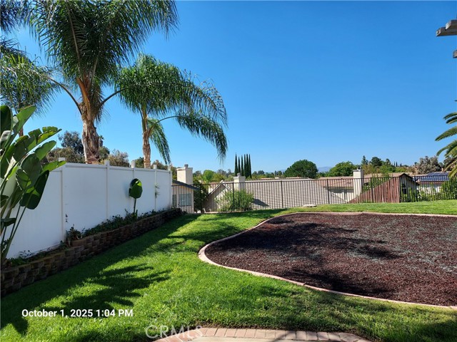 Detail Gallery Image 3 of 32 For 40523 Windsor, Temecula,  CA 92591 - 4 Beds | 3 Baths