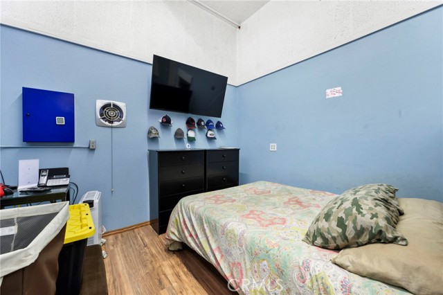 Image 20 of 54 For 1033 3rd Street