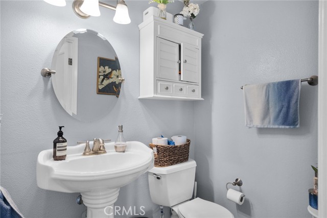 Detail Gallery Image 17 of 33 For 27466 Annette Jo, Saugus,  CA 91350 - 3 Beds | 3 Baths