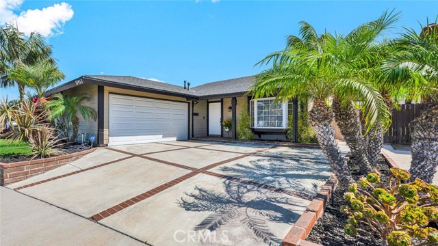 Detail Gallery Image 4 of 75 For 17452 Mayor Ln, Huntington Beach,  CA 92647 - 3 Beds | 2 Baths