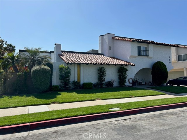 Detail Gallery Image 1 of 33 For 850 N Kathleen Ln, Orange,  CA 92867 - – Beds | – Baths
