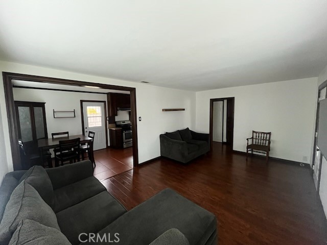 Detail Gallery Image 11 of 12 For 8895 Bennett, Fontana,  CA 92335 - 2 Beds | 1 Baths