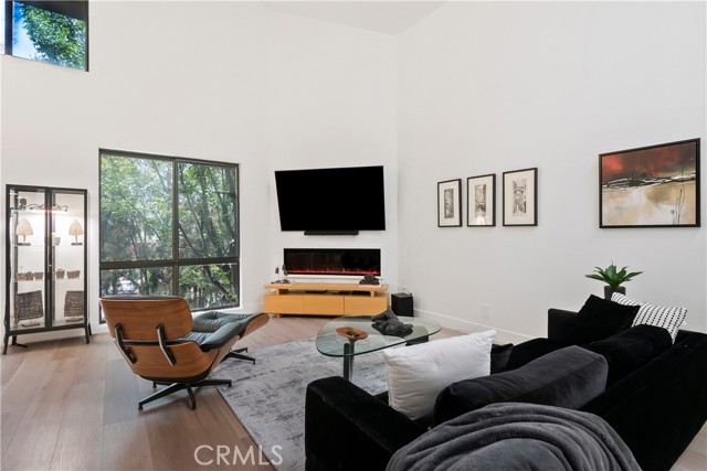 Detail Gallery Image 3 of 51 For 13331 Moorpark St #315,  Sherman Oaks,  CA 91423 - 2 Beds | 2 Baths