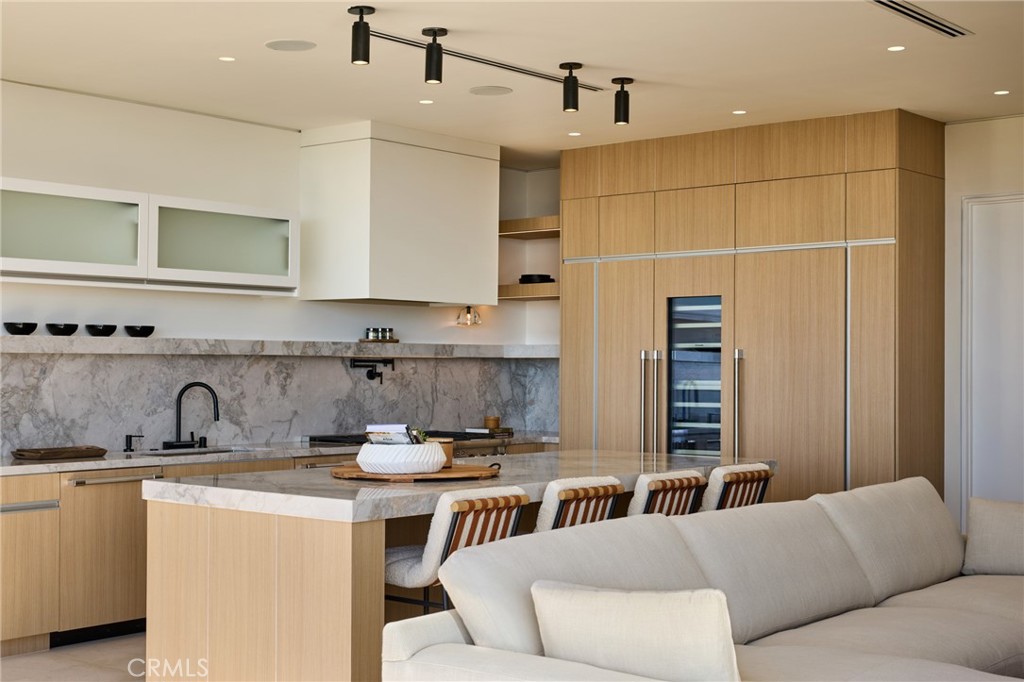 MLS #OC25242053 image #6