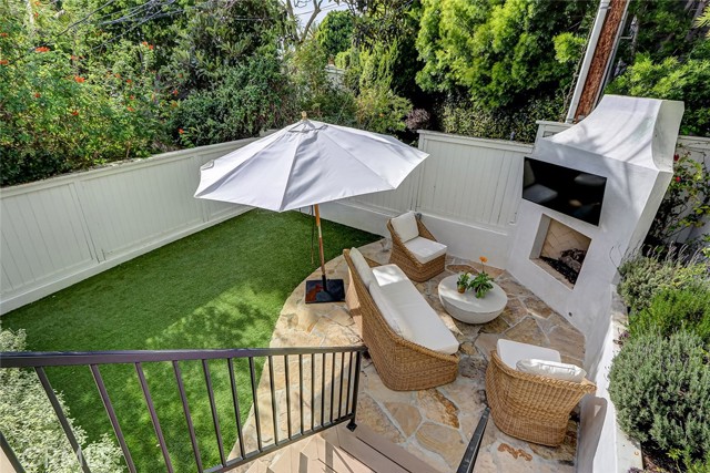 3211 Valley, Manhattan Beach, California 90266, 4 Bedrooms Bedrooms, ,2 BathroomsBathrooms,Residential,For Sale,Valley,SB26074222