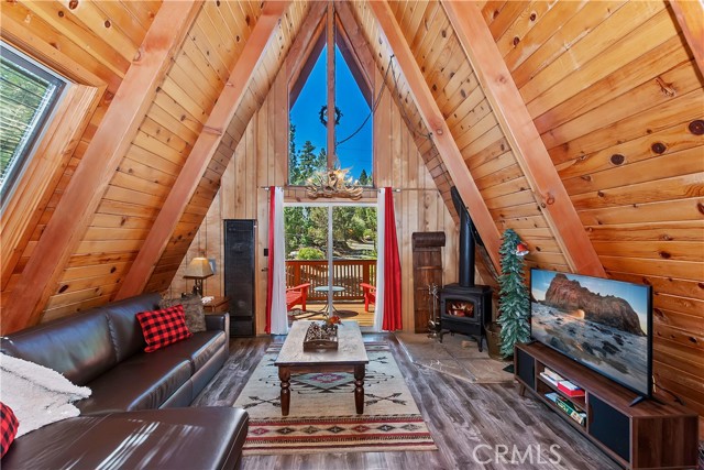 Detail Gallery Image 3 of 33 For 101 W Rainbow Bld, Big Bear City,  CA 92314 - 2 Beds | 2 Baths