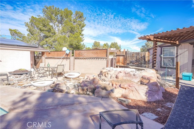 14415 Erie, Apple Valley CA: https://media.crmls.org/medias/b1393a73-b5ec-4c46-8b2b-97f3140a37ae.jpg