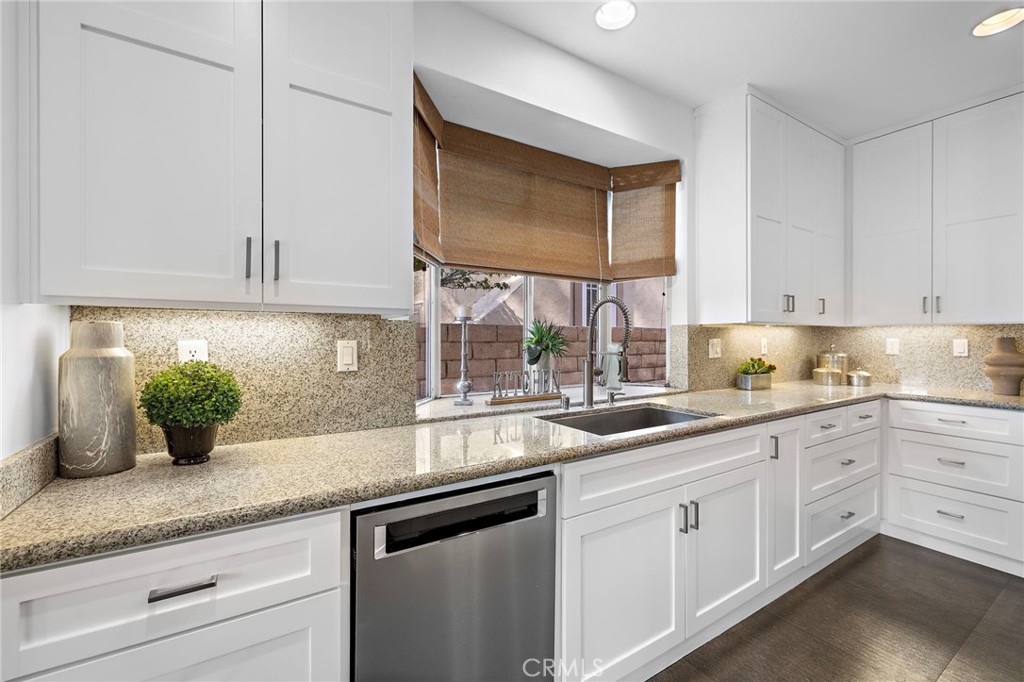 MLS #OC26150407 image #24