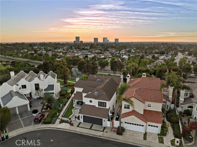 Detail Gallery Image 38 of 41 For 5 Hillsborough, Newport Beach,  CA 92660 - 4 Beds | 4/1 Baths