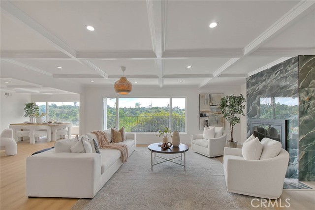 Front Image Thumbnail for CRTR26065240