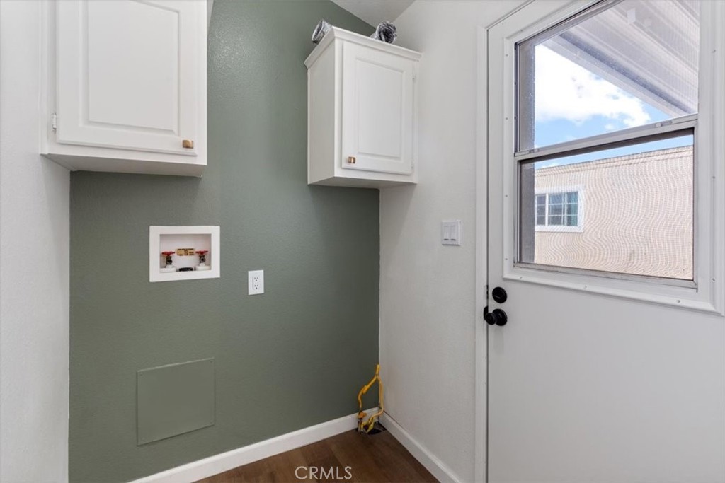 9080 Bloomfield Avenue 272