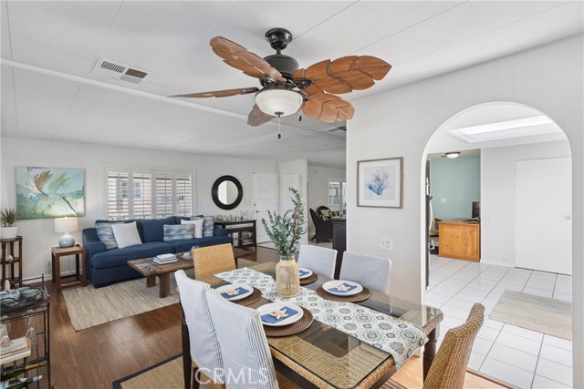 20701 Beach Boulevard, Huntington Beach CA: https://media.crmls.org/medias/b13abf4a-9bc0-4265-9b36-33e6bbba1f8a.jpg