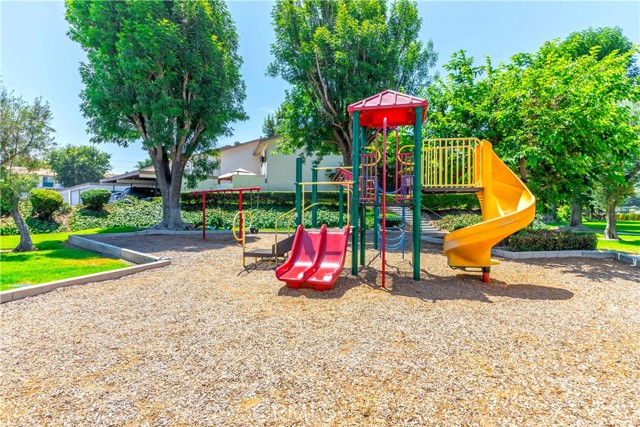 Detail Gallery Image 25 of 28 For 8132 Keith Grn, Buena Park,  CA 90621 - 3 Beds | 2/1 Baths