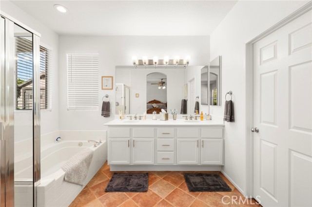32392 Giverny Court, Winchester CA: https://media.crmls.org/medias/b13b3441-db1f-4fc4-b3b0-4fed6cb7275e.jpg