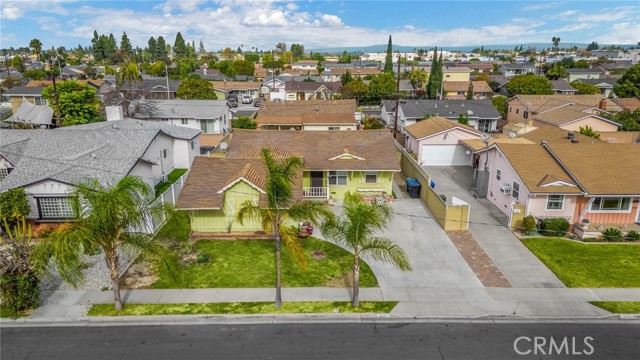 Detail Gallery Image 2 of 17 For 5751 Lime Ave, Cypress,  CA 90630 - 3 Beds | 1/1 Baths