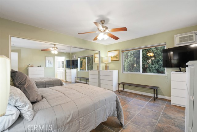 Detail Gallery Image 25 of 30 For 2101 E 2nd St #305,  Long Beach,  CA 90803 - 2 Beds | 2 Baths