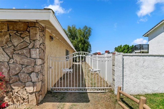 Detail Gallery Image 42 of 56 For 2386 Hialeah Cir, Norco,  CA 92860 - 4 Beds | 2 Baths