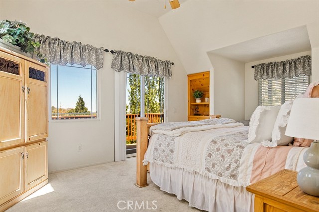 Detail Gallery Image 22 of 42 For 1383 Calgary Dr, Lake Arrowhead,  CA 92352 - 3 Beds | 3 Baths