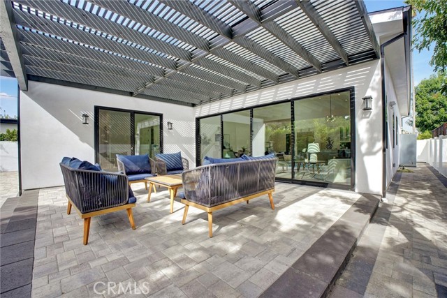 Detail Gallery Image 56 of 74 For 14136 Emelita St, Sherman Oaks,  CA 91401 - 4 Beds | 4/1 Baths