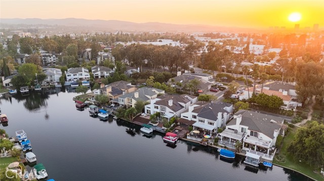 22627 Lakeside Lane, Lake Forest CA: https://media.crmls.org/medias/b13d0ace-97f8-425f-b0f1-a0a04cd7fed8.jpg