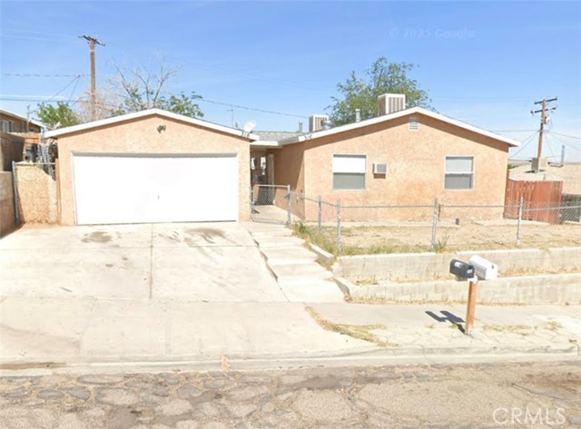 Detail Gallery Image 1 of 17 For 316 Maxine Ave, Barstow,  CA 92311 - 2 Beds | 1 Baths
