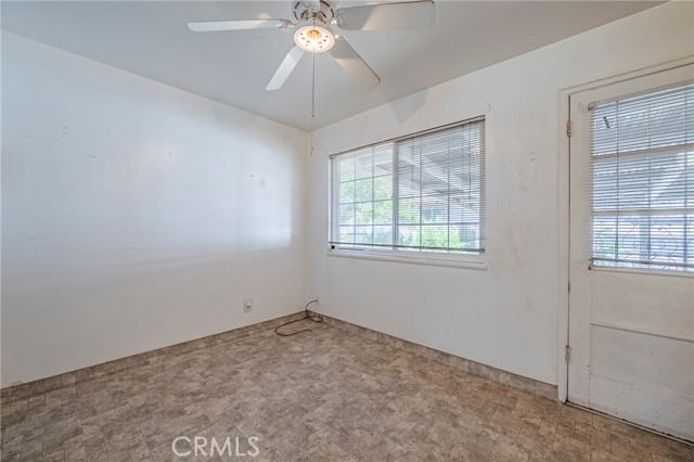 1640 Shirley Street, Merced CA: https://media.crmls.org/medias/b13ddc3a-3d1b-404c-81f6-6010ff1f2100.jpg