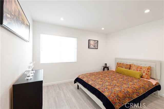 Detail Gallery Image 14 of 26 For 18623 Bryant St, Northridge,  CA 91324 - 3 Beds | 2 Baths