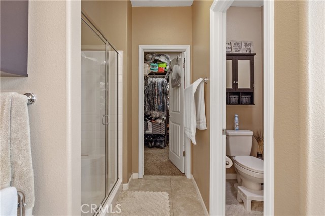 863 Legacy Drive, Lemoore CA: https://media.crmls.org/medias/b13fb7a6-9a6e-4d9f-91cf-e9467e1380bb.jpg