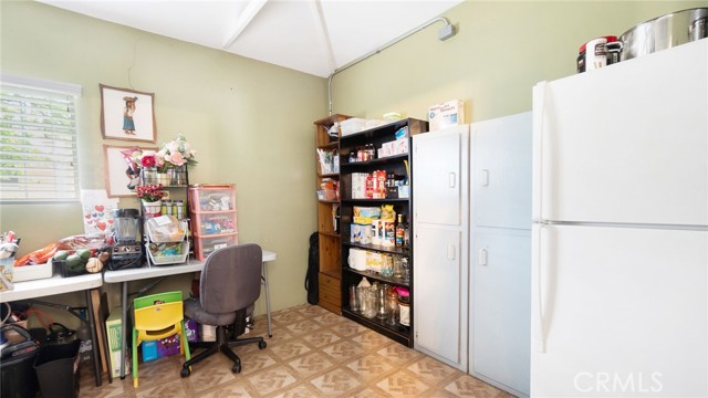 8737 Tilmont Avenue, Pico Rivera CA: https://media.crmls.org/medias/b13fcc2d-b790-43ba-a520-25ee3c78c441.jpg
