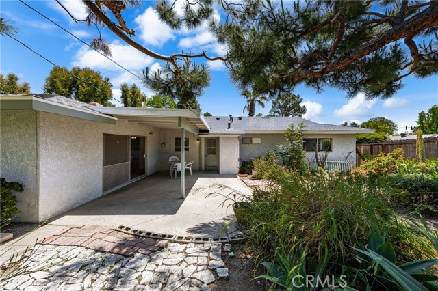 641 Casa Blanca Drive, Fullerton CA: https://media.crmls.org/medias/b13fe41e-3913-4fce-ac4a-d8b7a98528b0.jpg