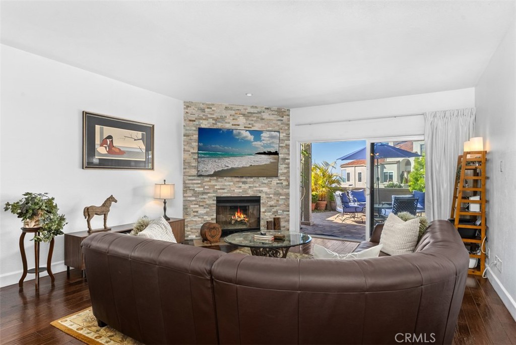 MLS #OC25259216 image #21