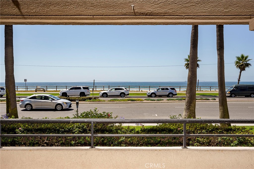 1200 Pacific Coast
