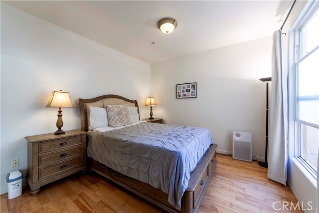 4568 W 1st Street, Los Angeles CA: https://media.crmls.org/medias/b1429197-b127-4d3e-a350-726bf36774a7.jpg