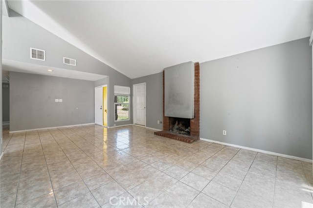 4005 Joelton Drive, Agoura Hills CA: https://media.crmls.org/medias/b1439737-7caf-4335-b6e5-8cbe616d06ee.jpg