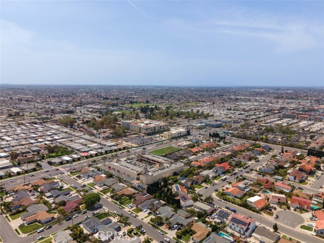 Detail Gallery Image 9 of 14 For 10091 Bolsa Ave, Westminster,  CA 92683 - – Beds | – Baths