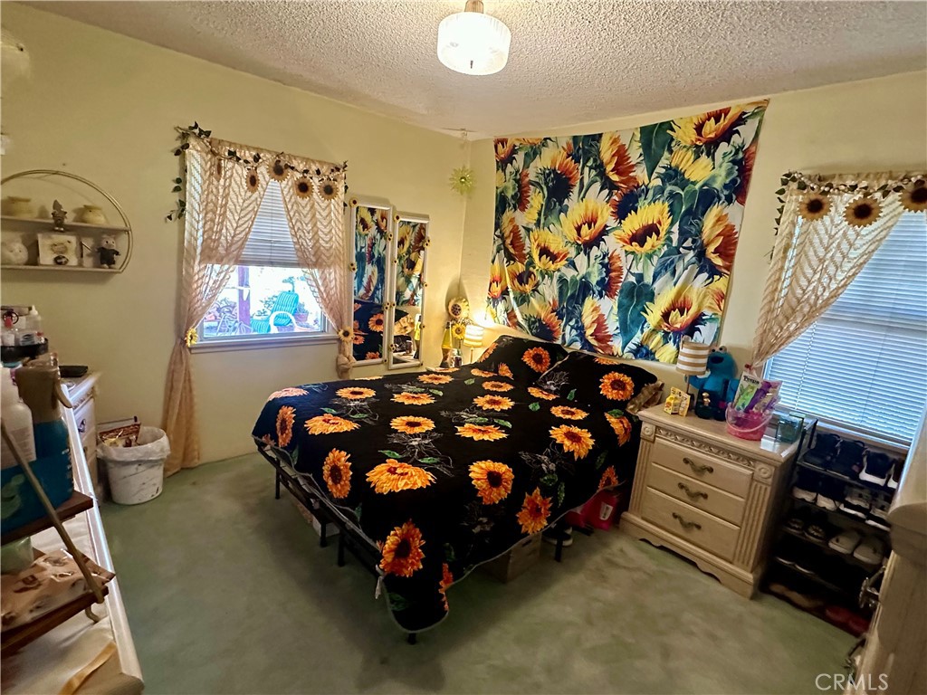 https://media.crmls.org/medias/b144eb9b-3240-41ec-aae0-1db2b19fc6da.jpg?preset=X-Large