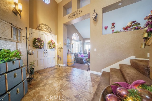 Detail Gallery Image 8 of 53 For 28947 Glenrock Pl, Highland,  CA 92346 - 5 Beds | 3 Baths