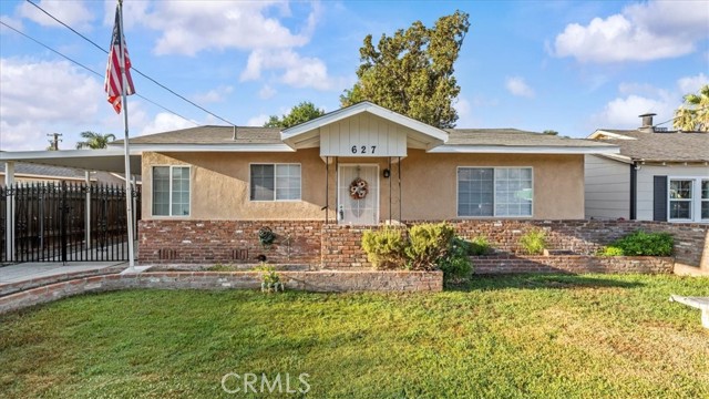 Detail Gallery Image 1 of 17 For 627 W 33rd St, San Bernardino,  CA 92405 - 2 Beds | 1 Baths