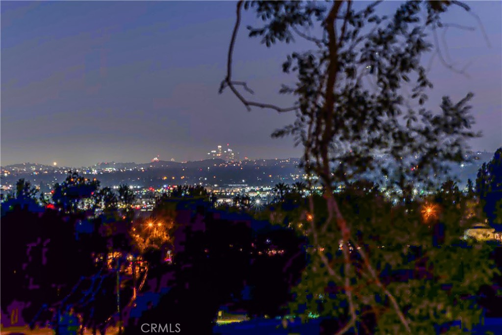 https://media.crmls.org/medias/b1472aa4-b1c2-42c3-91f6-ee186775cd33.jpg?preset=X-Large
