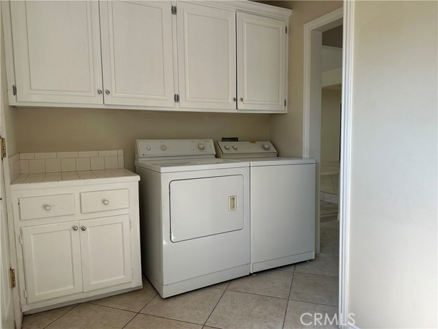 6379 Darby Place, Tarzana CA: https://media.crmls.org/medias/b148bef3-2668-4188-bf46-c80abd6c834a.jpg