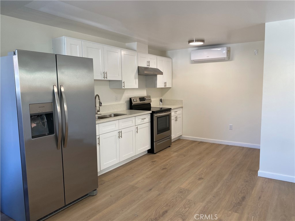 12126 Oxnard Street #10