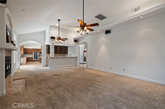 Detail Gallery Image 21 of 71 For 2112 Branch Creek, Bakersfield,  CA 93312 - 4 Beds | 2/1 Baths