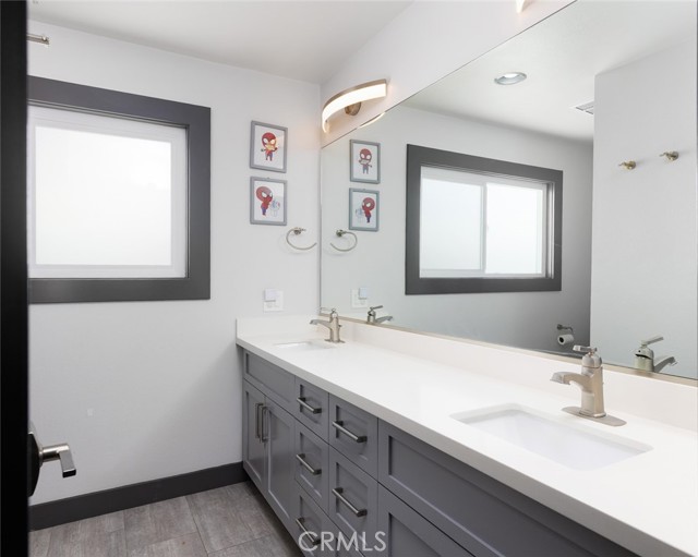 1055 N Mallard St., Orange CA: https://media.crmls.org/medias/b14a8105-7764-4d53-980e-4c9ccfa739b1.jpg