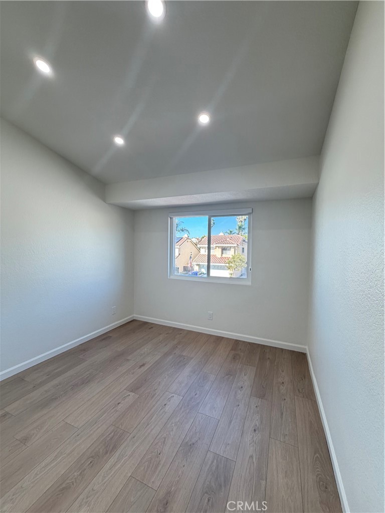 MLS #OC25268202 image #14