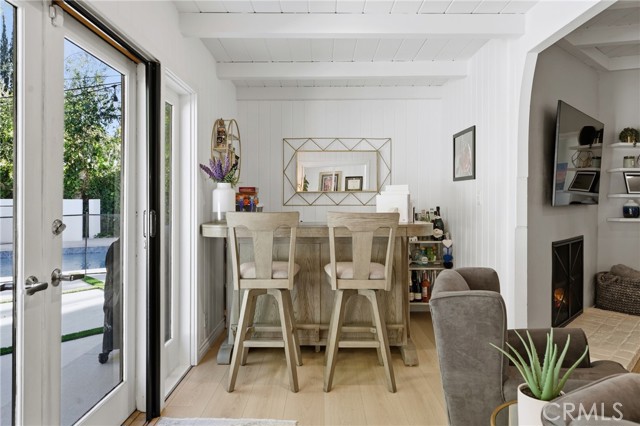 Detail Gallery Image 13 of 36 For 5244 Vanalden, Tarzana,  CA 91356 - 3 Beds | 2/1 Baths