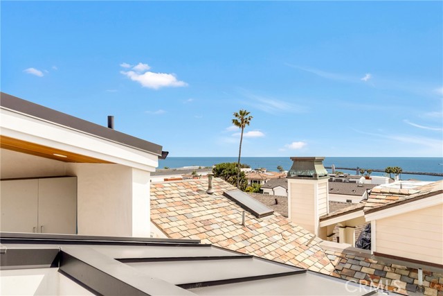 Detail Gallery Image 55 of 61 For 221 Heliotrope Ave, Corona Del Mar,  CA 92625 - 4 Beds | 5/1 Baths